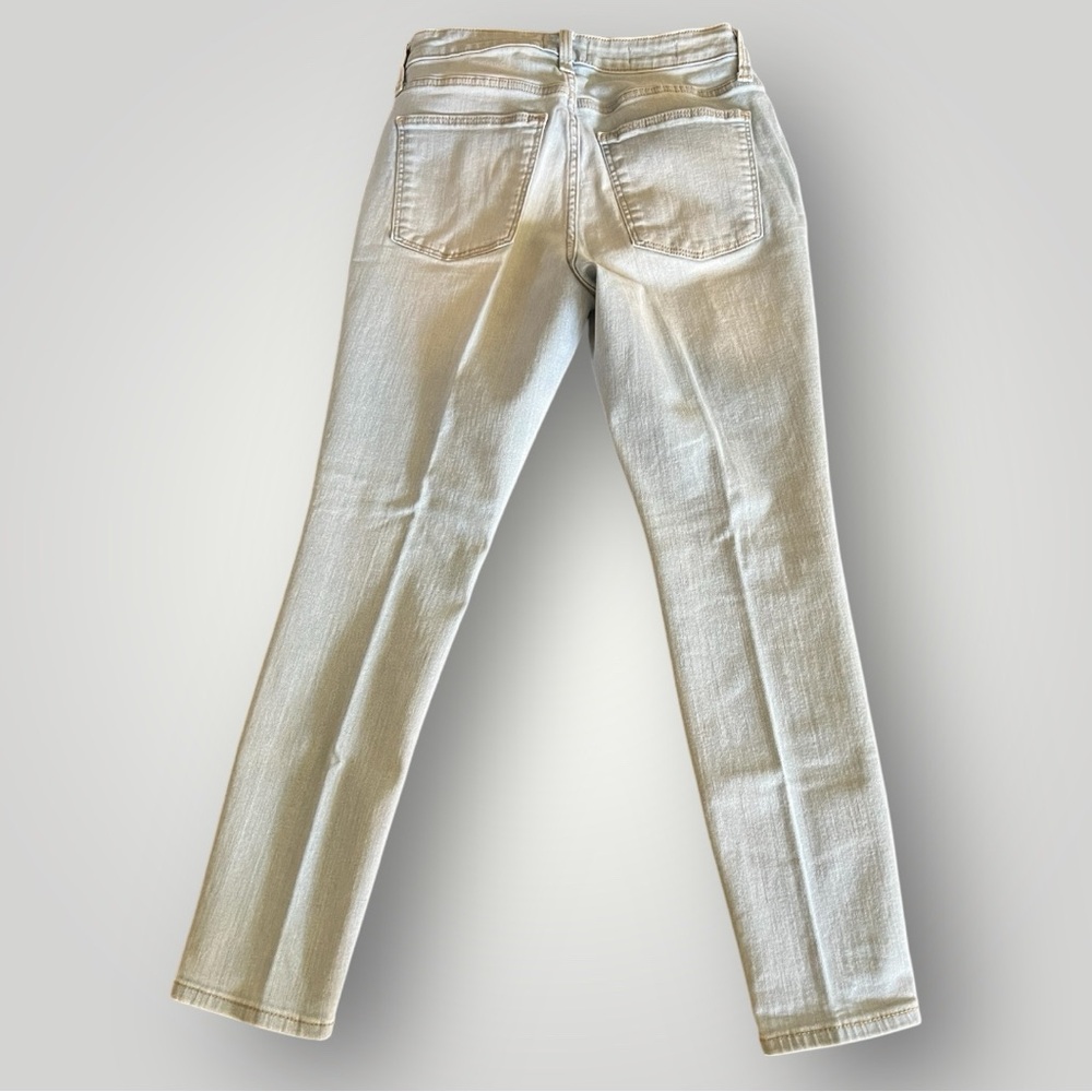 Universal Thread Light Gray Skinny Jeans - Picture 2 of 6